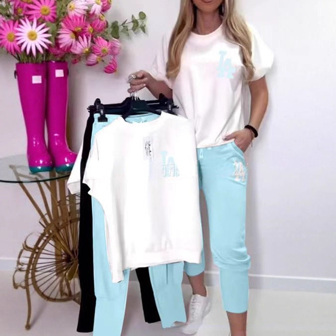 Damernas sportiga sweatshirt och bekväma joggingset Mirla-Eva Jonsson