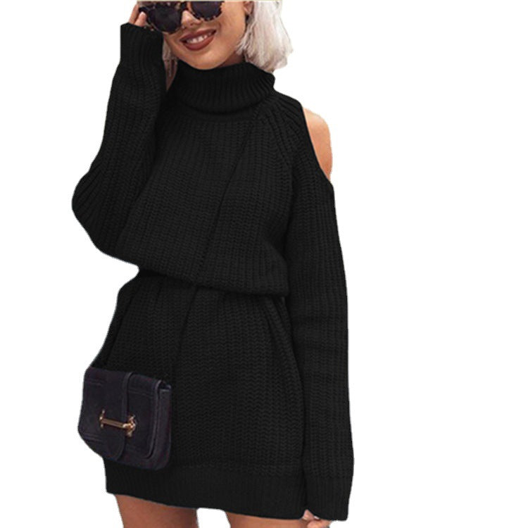 Damernas stickad klänning med innovativt off-shoulder-design och hög krage Eva Jonsson-Eva Jonsson