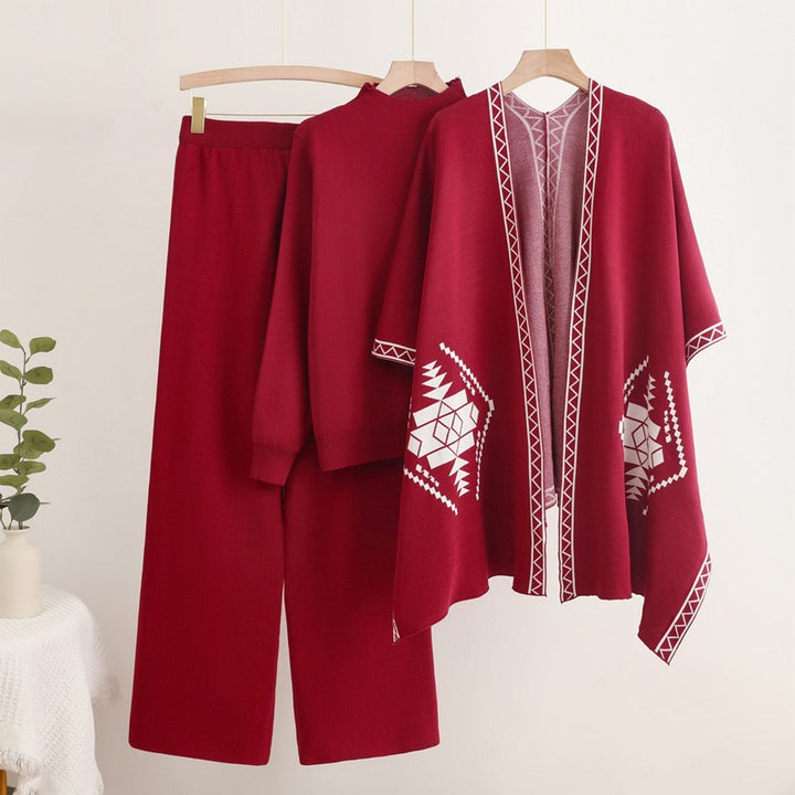 Damernas stickade lounge set med exceptionell poncho-stil Mirla-Eva Jonsson