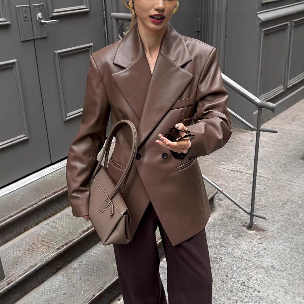 Damernas stiliga konstläderblazerjacka med oversized snitt Mirla-Eva Jonsson