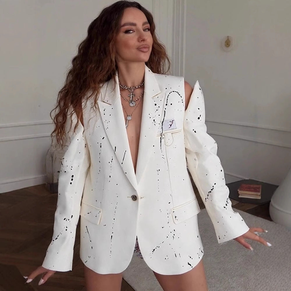 Damernas storsize-blazer med kreativa designelementen Mirla-Eva Jonsson