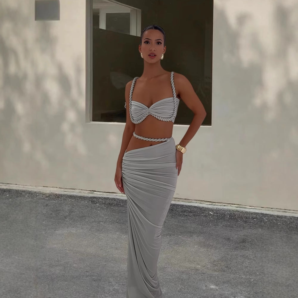 Damernas strandklädes-set med flätad topp och elegant omslagkjol Mirla-Eva Jonsson