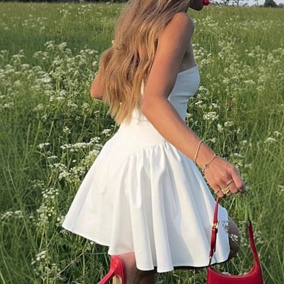 Damernas strapless miniklänning med voluminös kjol Mirla-Eva Jonsson