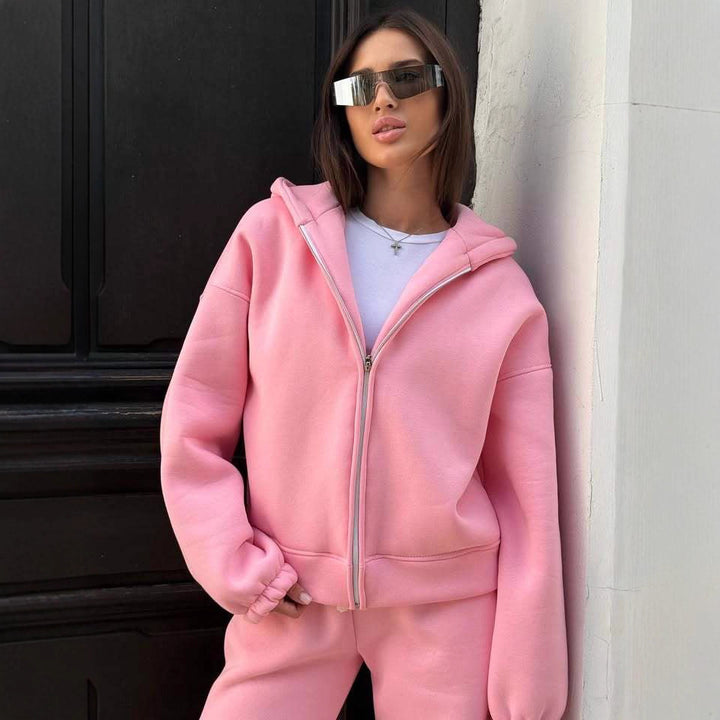 Damernas träningsdräkt med oversized skärning och huva Mirla-Eva Jonsson