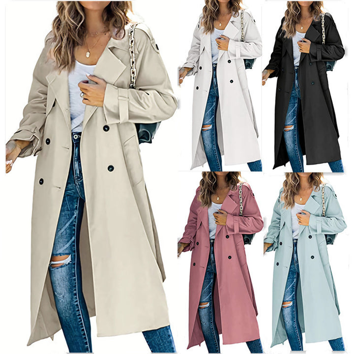 Damernas trenchcoat i lätt, andningsbart material med dubbel knapprad och sidofickor Mirla-Eva Jonsson