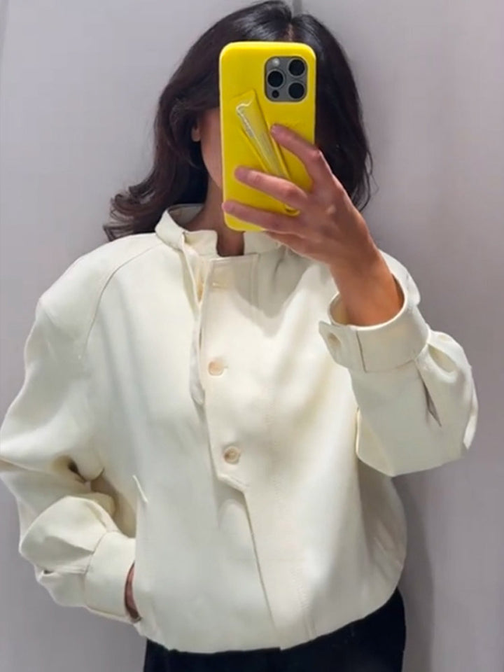 Damernas trendiga Relaxed-Fit blousonjacka med unika knappdetaljer Mirla-Eva Jonsson