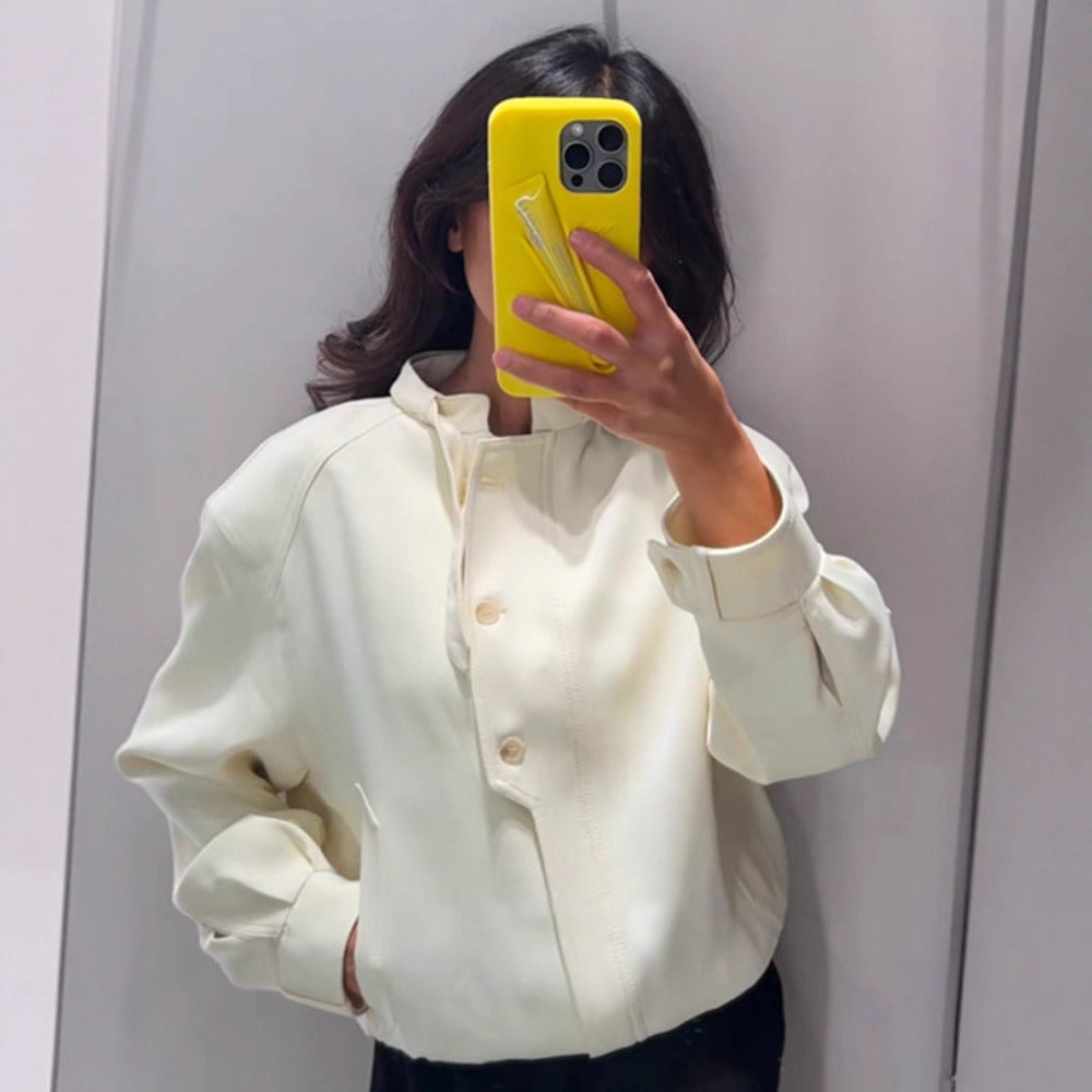 Damernas trendiga Relaxed-Fit blousonjacka med unika knappdetaljer Mirla-Eva Jonsson