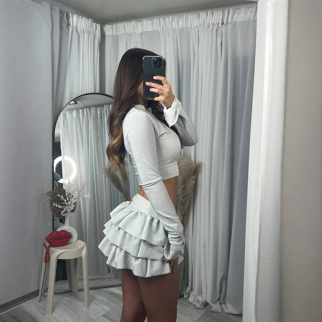 Damernas trendiga crop top och plisserad mini kjol set Mirla-Eva Jonsson