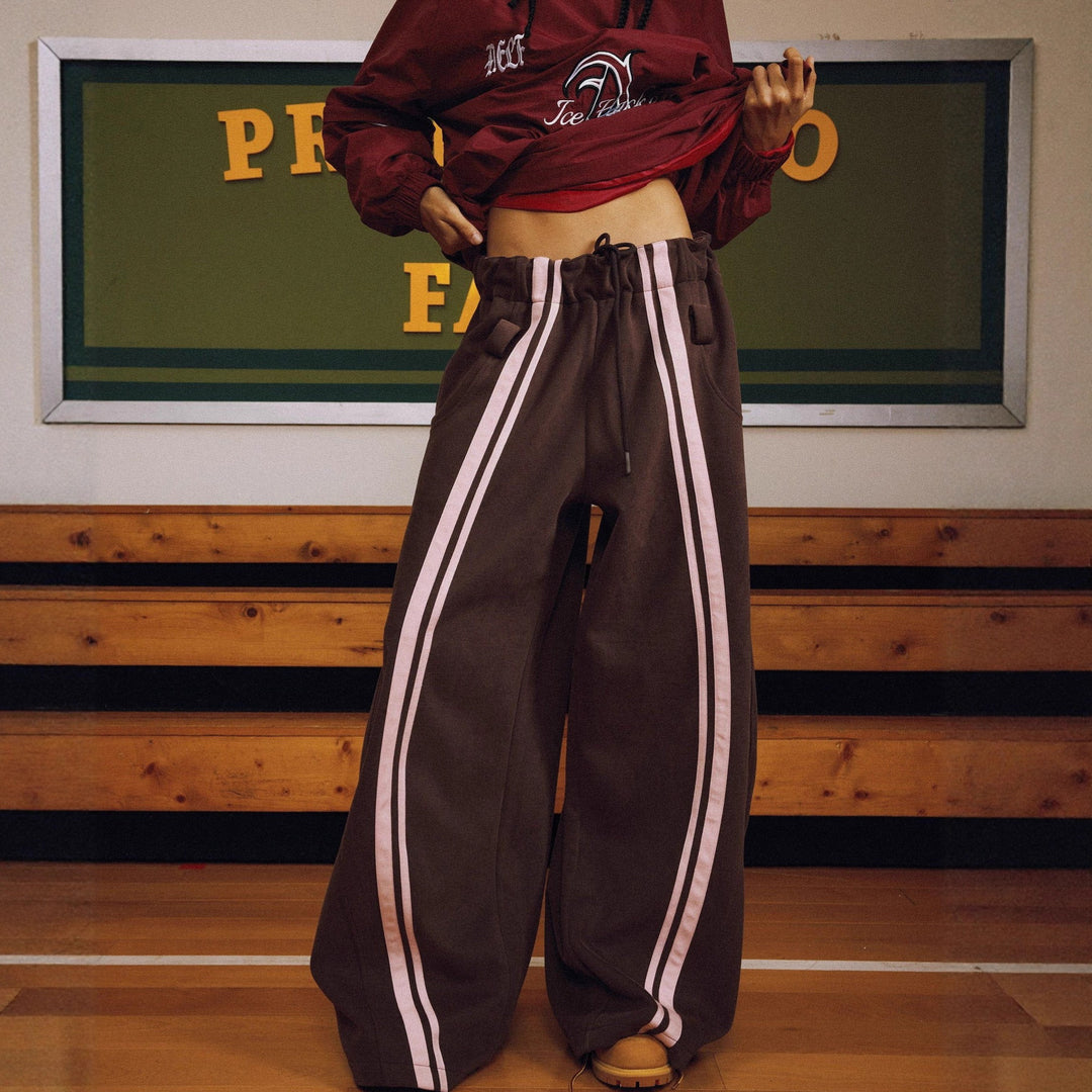 Damernas trendiga fritidsbyxor med elastisk midja och kontrastlinjer Eva Jonsson-Eva Jonsson