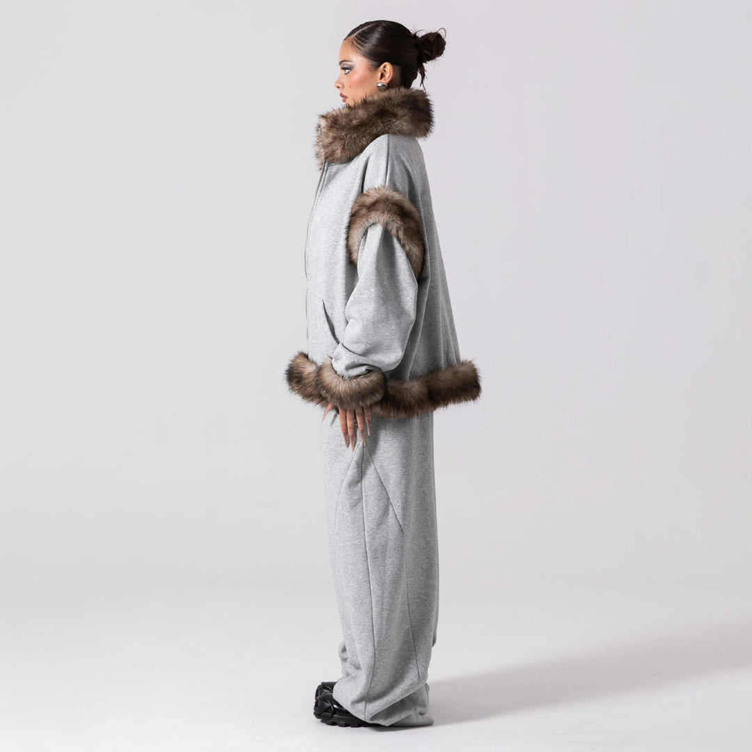 Damernas trendiga hoodie jacka med lyxig faux fur detailing Eva Jonsson-Eva Jonsson