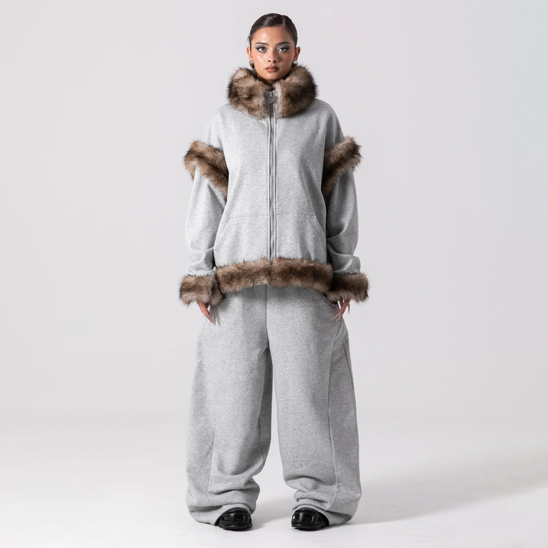 Damernas trendiga hoodie jacka med lyxig faux fur detailing Eva Jonsson-Eva Jonsson