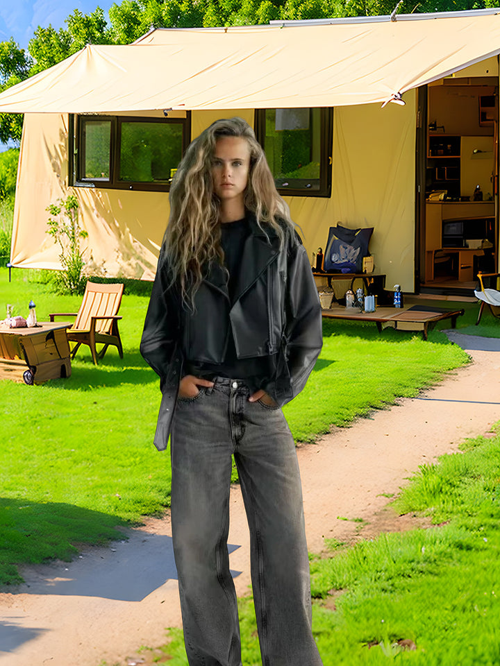 Damernas trendiga jacka i edgy biker-stil med asymmetrisk dragkedja Mirla-Eva Jonsson