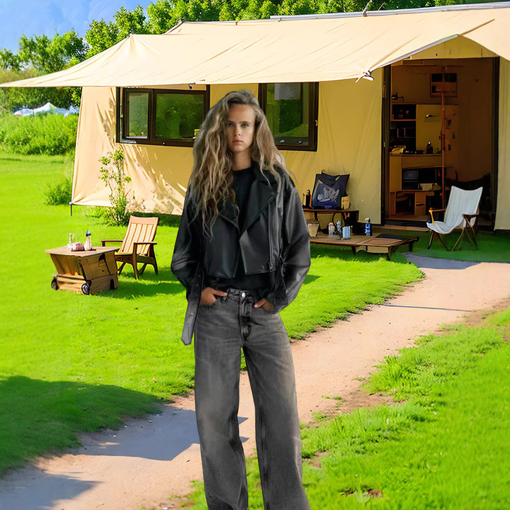 Damernas trendiga jacka i edgy biker-stil med asymmetrisk dragkedja Mirla-Eva Jonsson