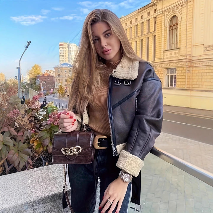 Damernas trendiga läderjacka med innerfoder och bälte Mirla-Eva Jonsson