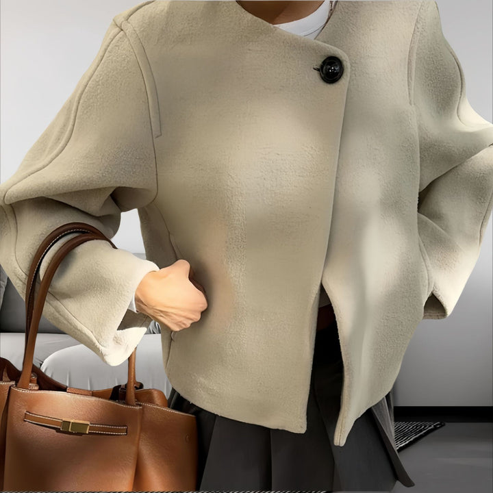 Damernas trendiga oversized jacka med strukturerad design Mirla-Eva Jonsson