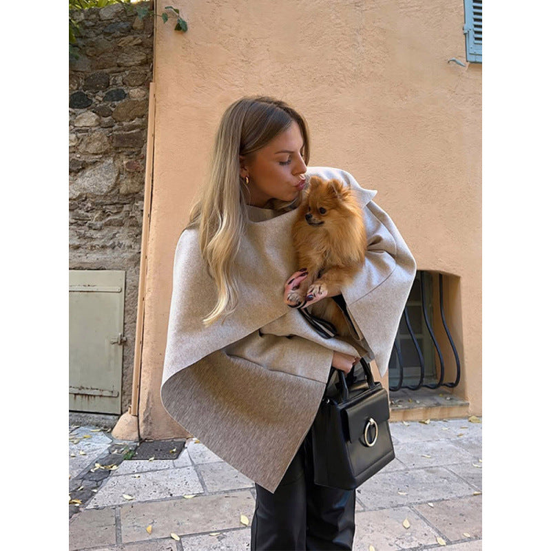 Damernas trendiga oversized-tröja med drapering Mirla-Eva Jonsson
