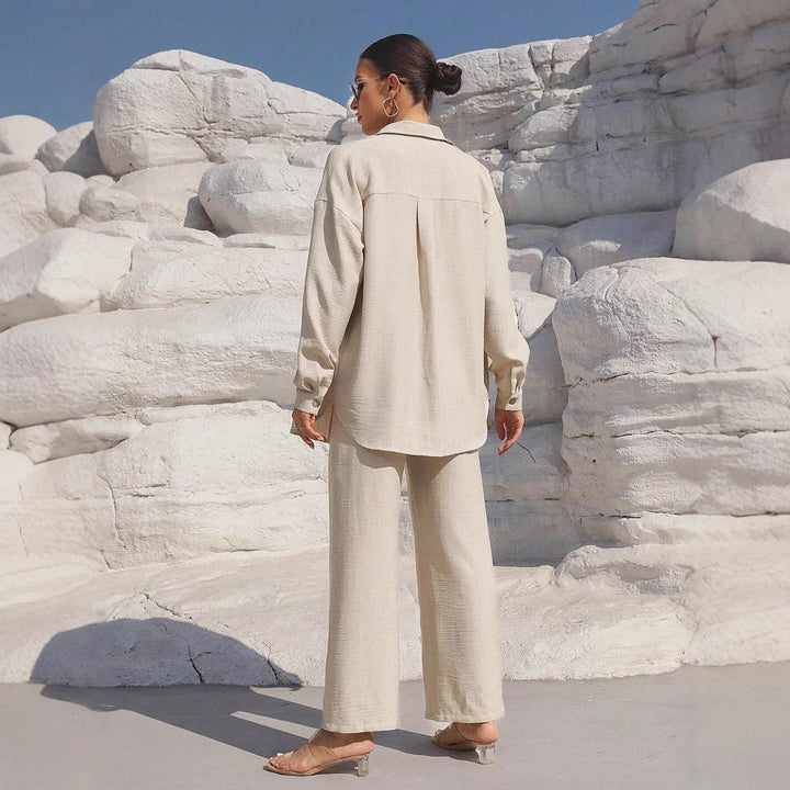 Damernas tvådelat set i lätt, andningsbart tyg med elegant oversized passform Mirla-Eva Jonsson