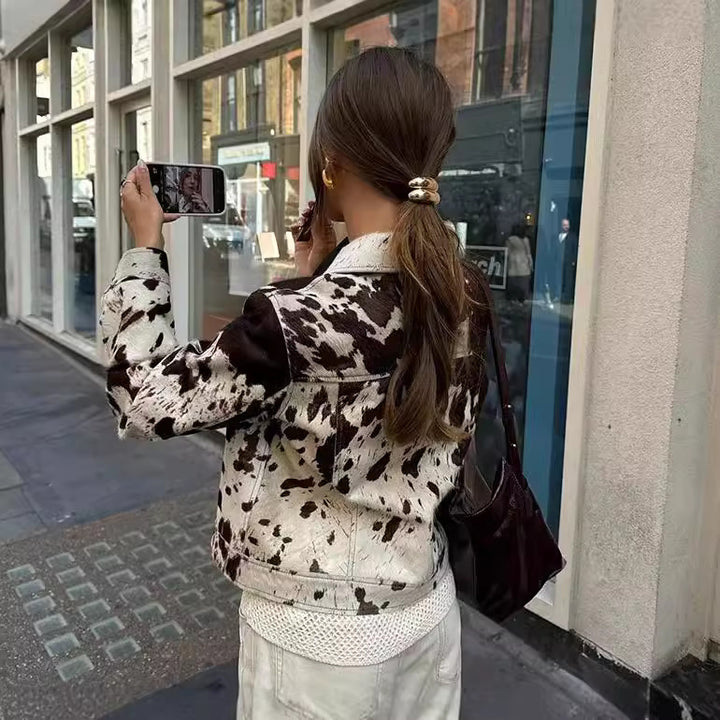 Damernas ull- och läderjacka med unikt koskinnsmönster Mirla-Eva Jonsson