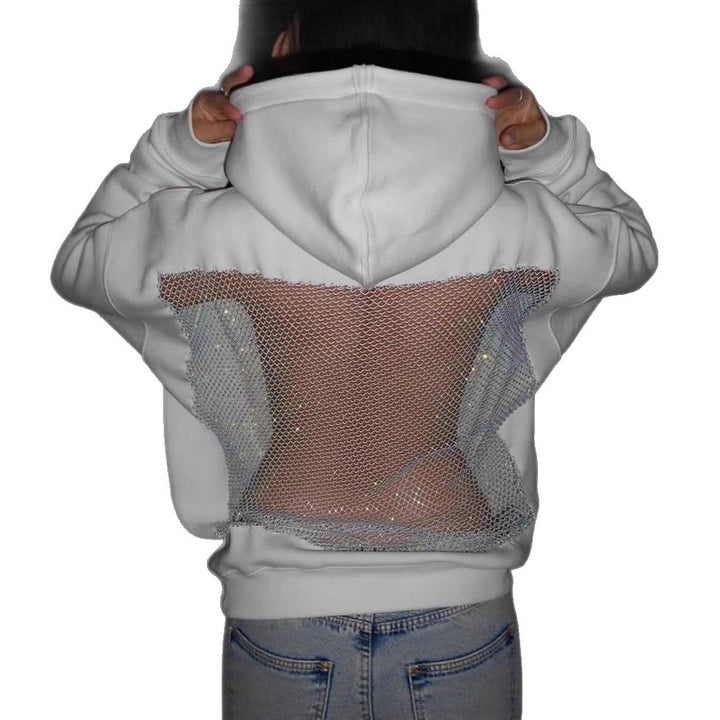 Damernas urbana hoodie med unik nätdesign Mirla-Eva Jonsson