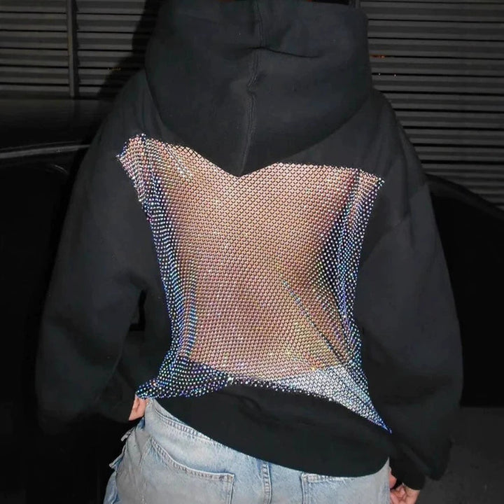 Damernas urbana hoodie med unik nätdesign Mirla-Eva Jonsson