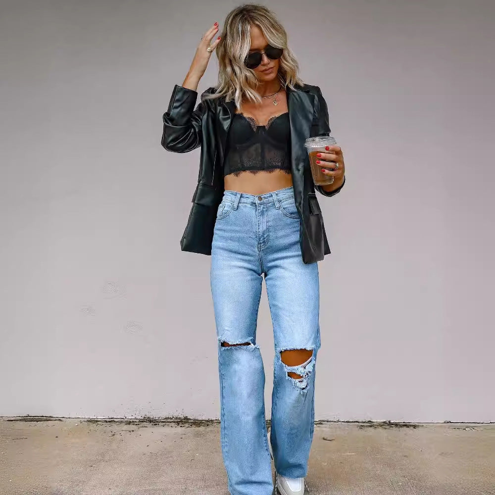 Damernas utsvängda jeans med moderna förstörda detaljer Mirla-Eva Jonsson