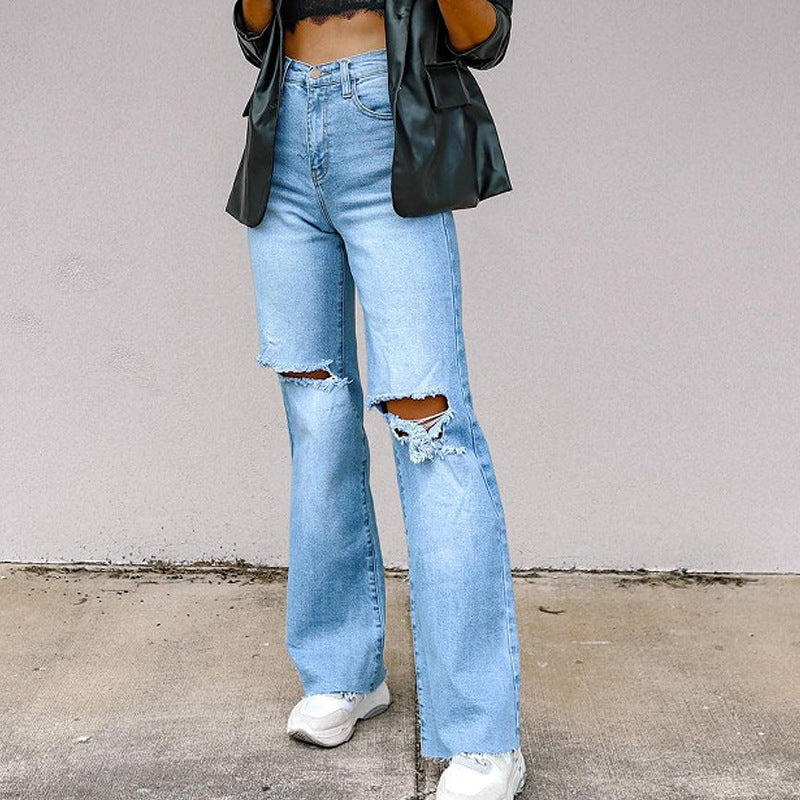 Damernas utsvängda jeans med moderna förstörda detaljer Mirla-Eva Jonsson