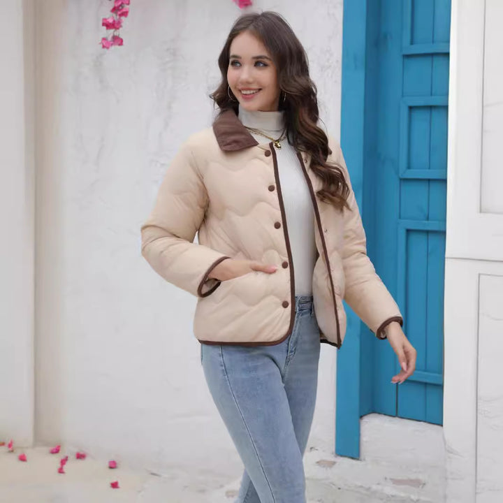 Damernas vadderad kort jacka med snygg krage Mirla-Eva Jonsson