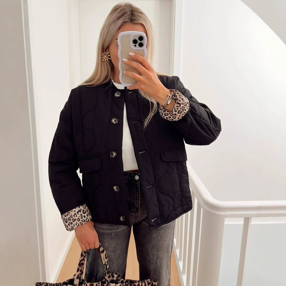 Damernas vadderad övergångsjacka med praktiska fickor Mirla-Eva Jonsson