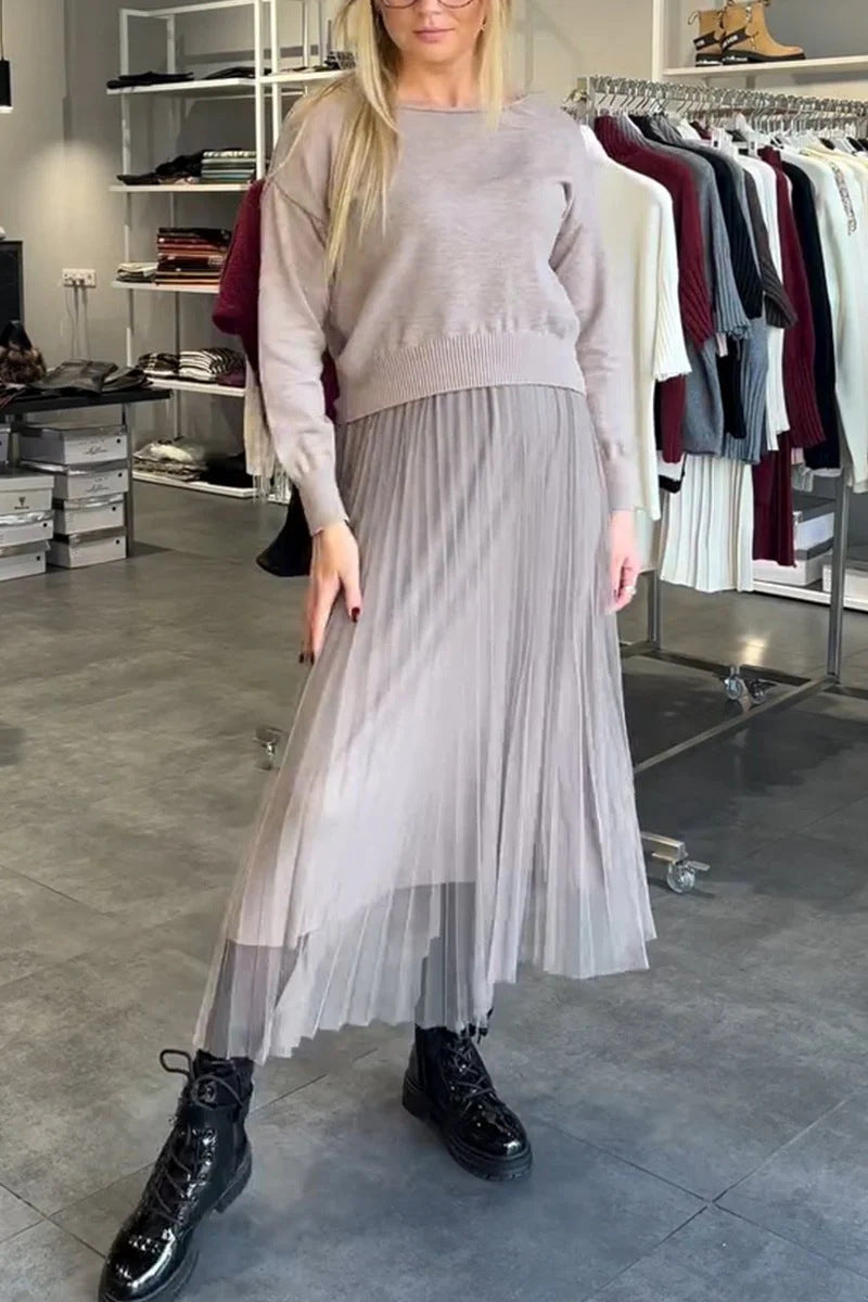 Damernas veckad maxikjol med elegant överdel och stiligt topp Mirla-Eva Jonsson