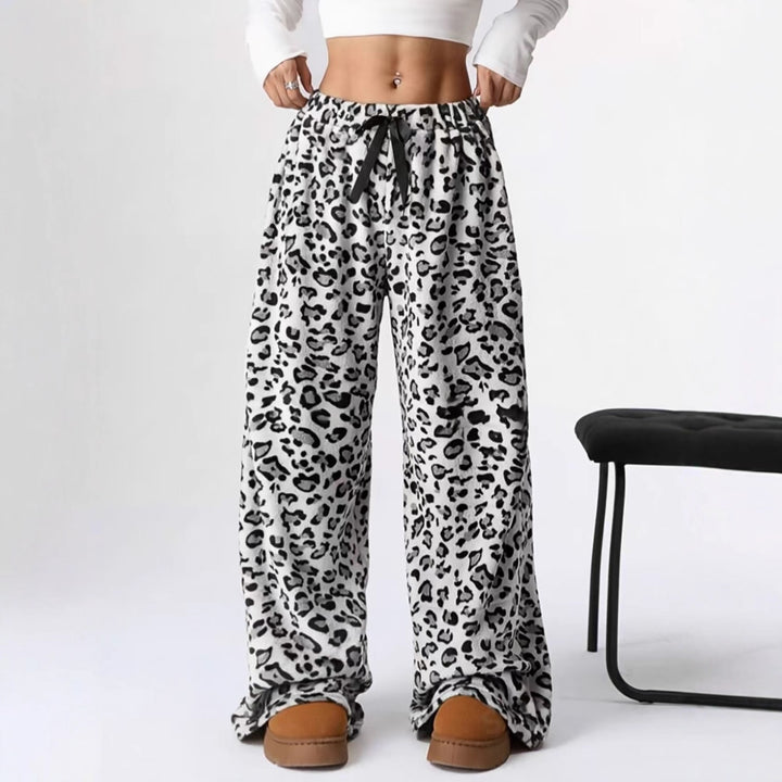 Damernas vid leopardmönster fritidsbyxor Mirla-Eva Jonsson