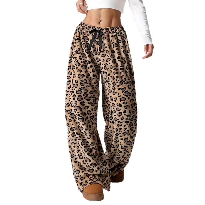 Damernas vid leopardmönster fritidsbyxor Mirla-Eva Jonsson