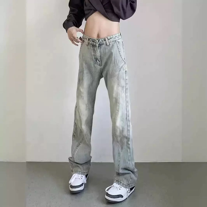 Damernas vida högmidjade denimjeans med distressed-look och bekväma sidofickor Mirla-Eva Jonsson