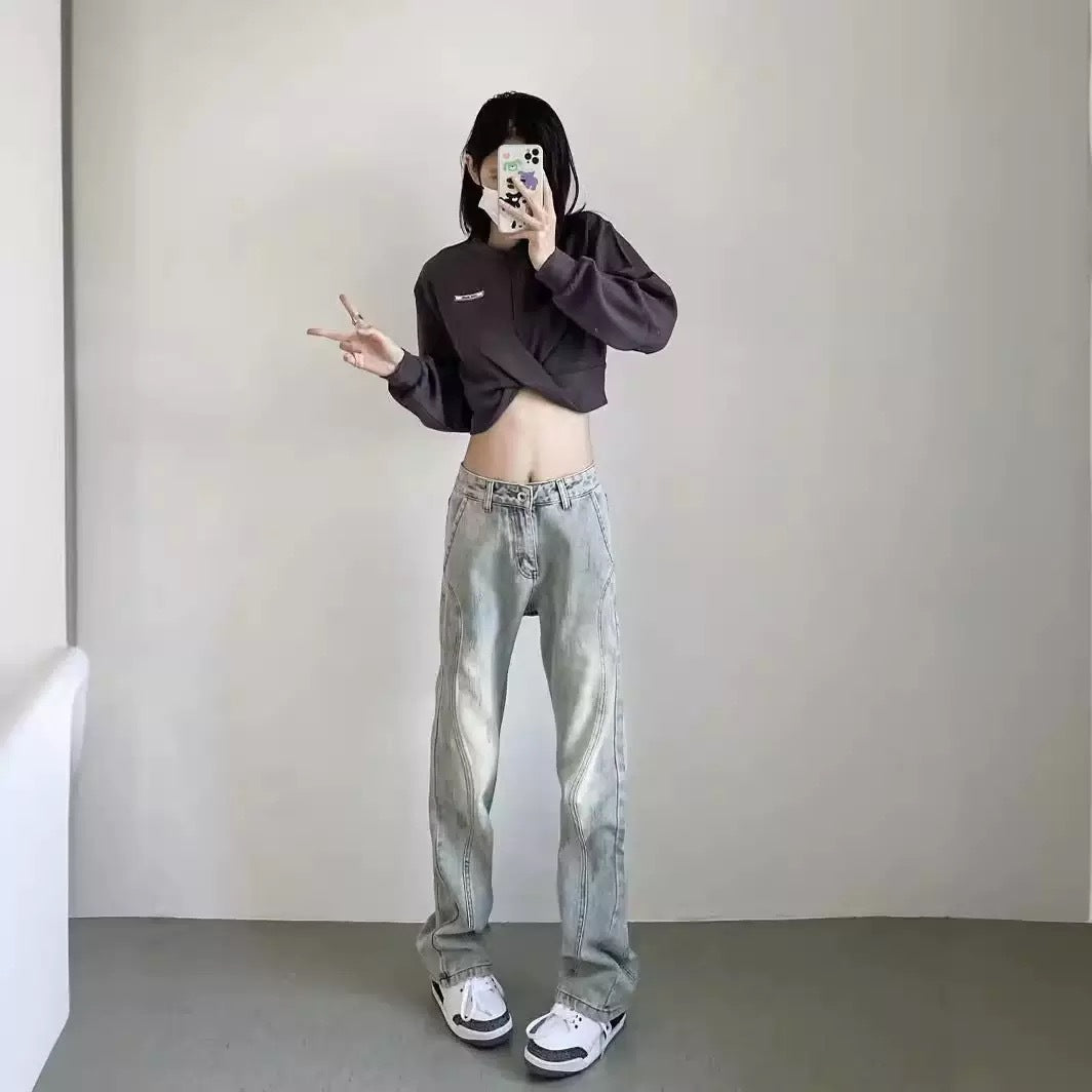 Damernas vida högmidjade denimjeans med distressed-look och bekväma sidofickor Mirla-Eva Jonsson