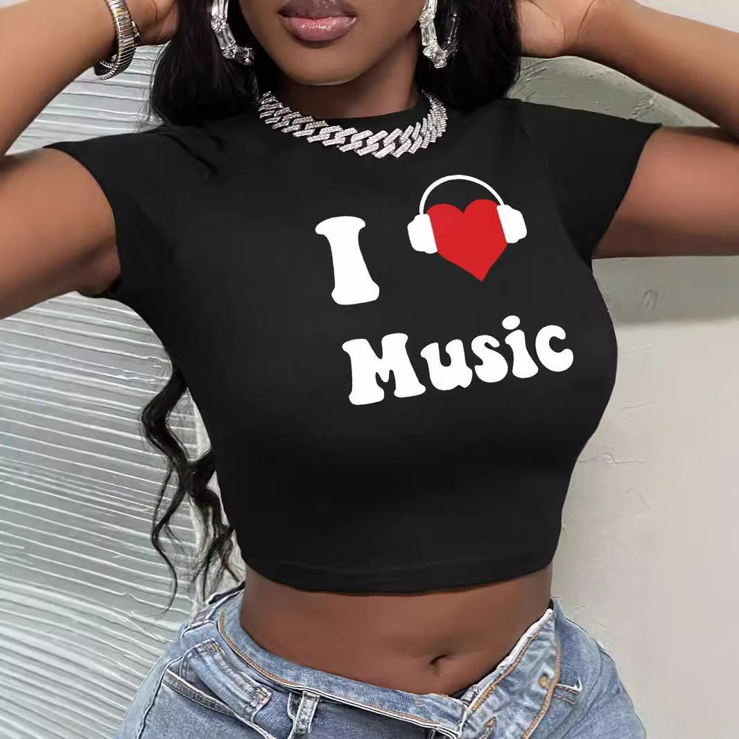 Damers Crop-T-Shirt med konstnärligt läppmotiv och kreativt tryck Mirla-Eva Jonsson