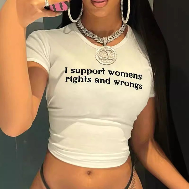 Damers Crop-T-shirt med kreativt motiv och figurnära snitt Mirla-Eva Jonsson