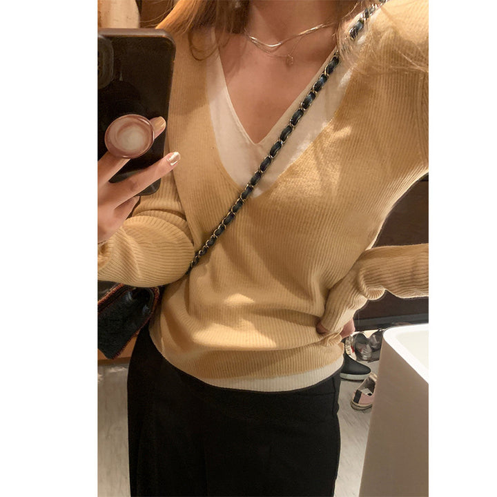 Damers V-hals tröja i fin ribbad knit Mirla-Eva Jonsson