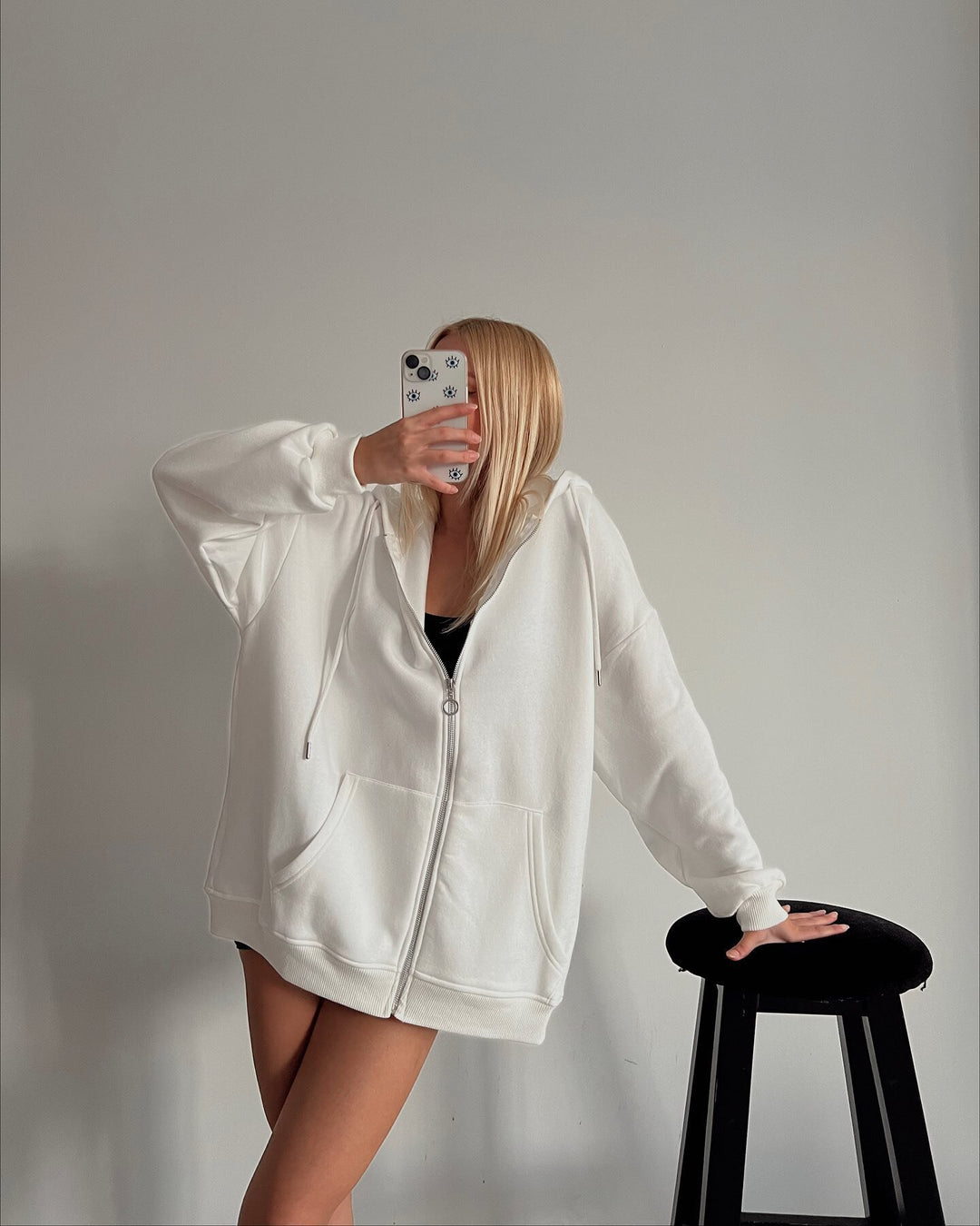 Damers oversized hoodiejacka med dragkedja Mirla-Eva Jonsson