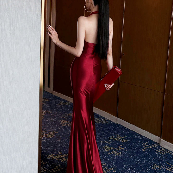 Dames Maxi jurk met elegante halternekkleding en vloeiende snit Mirla-Eva Jonsson