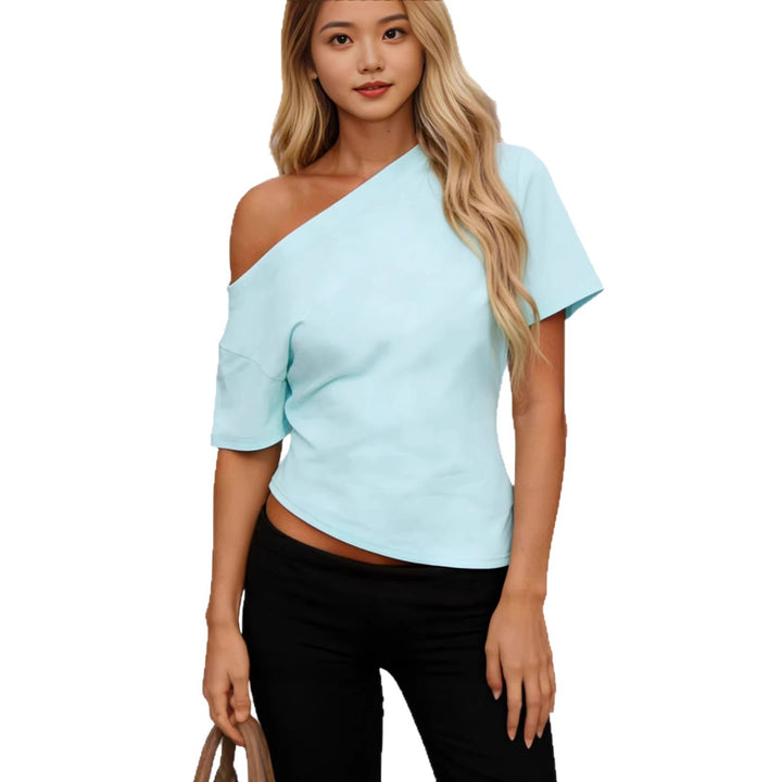 Dames asymmetrisk topp med off-shoulder design och korta ärmar Mirla-Eva Jonsson