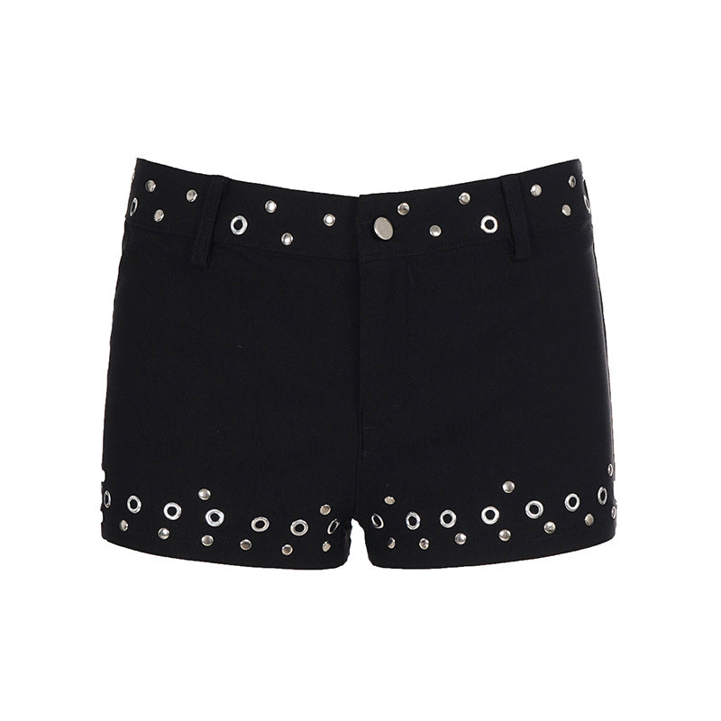Dames korte broek in urban stijl met metalen studs applicaties Mirla-Eva Jonsson