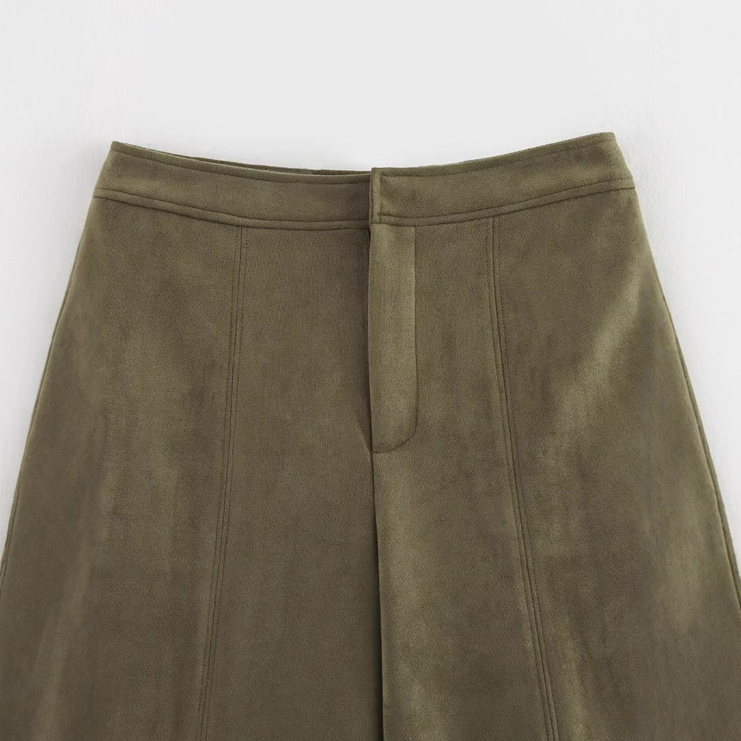 Dames vid culotte med elegant velourstruktur och praktiska fickor Mirla-Eva Jonsson
