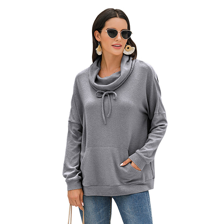Damhoodie med asymmetrisk skärning och praktiska fickor Eva Jonsson-Eva Jonsson