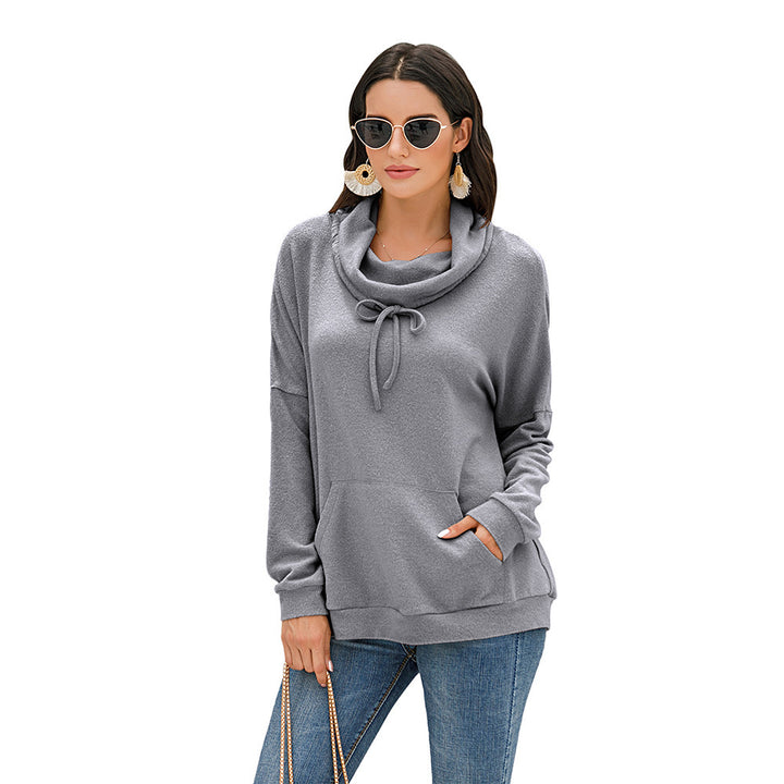 Damhoodie med asymmetrisk skärning och praktiska fickor Eva Jonsson-Eva Jonsson
