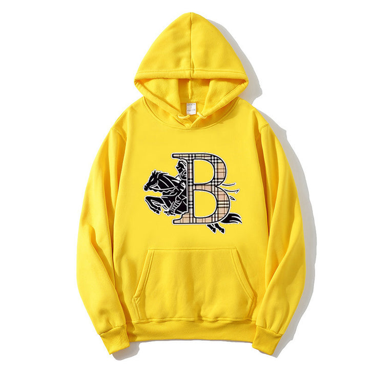 Damhoodie med ett stiligt hästmotiv och lyxig font Mirla-Eva Jonsson