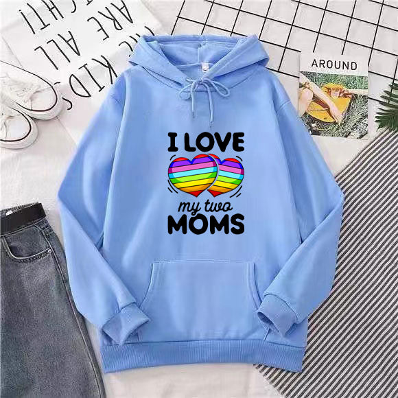 Damhoodie med färgglad hjärtdesign Mirla-Eva Jonsson