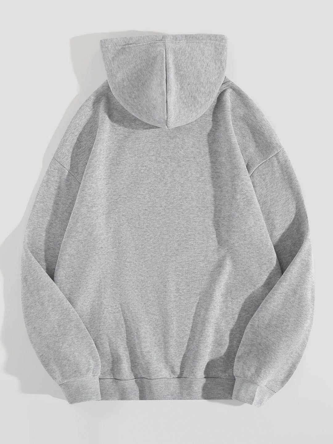 Damhoodie med höstmotiv och bekväm passform Mirla-Eva Jonsson