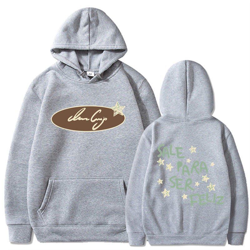 Damhoodie med kreativ text och iögonfallande design Mirla-Eva Jonsson