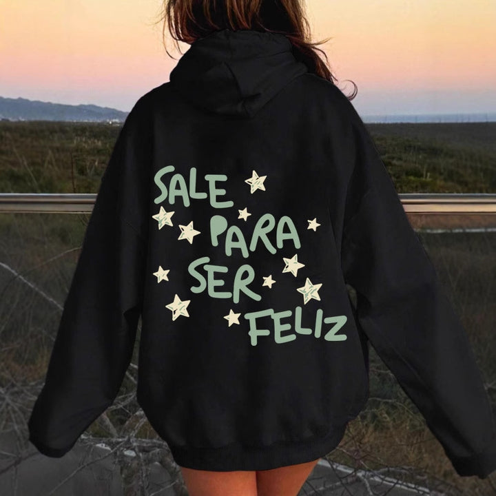 Damhoodie med kreativ text och iögonfallande design Mirla-Eva Jonsson