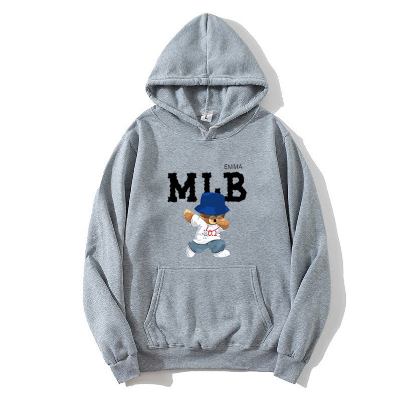 Damhoodie med kreativt djur- och bokstavsdesign Mirla-Eva Jonsson