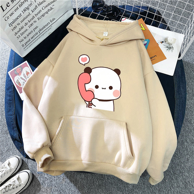Damhoodie med lekfull design av panda Mirla-Eva Jonsson